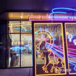 bsports必一体育|降落的小绅士 漆黑的追踪者 《雨伞先生》评测(图3) bsports必一体育